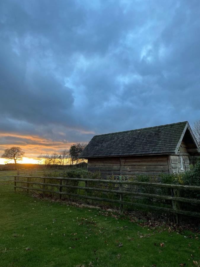 The Hat'S Hut Mixbury Экстерьер фото